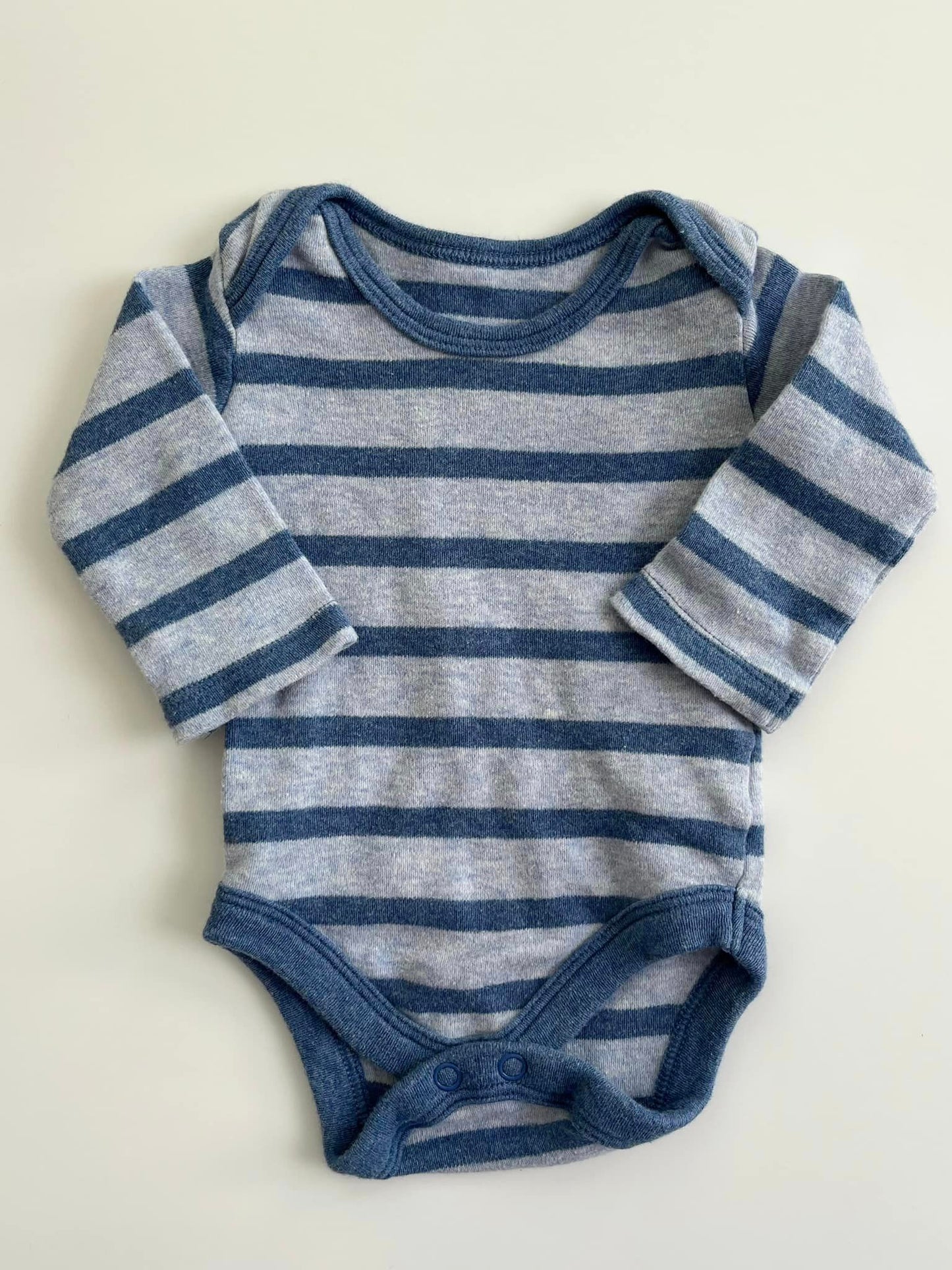 Tu Onesie 0-3m
