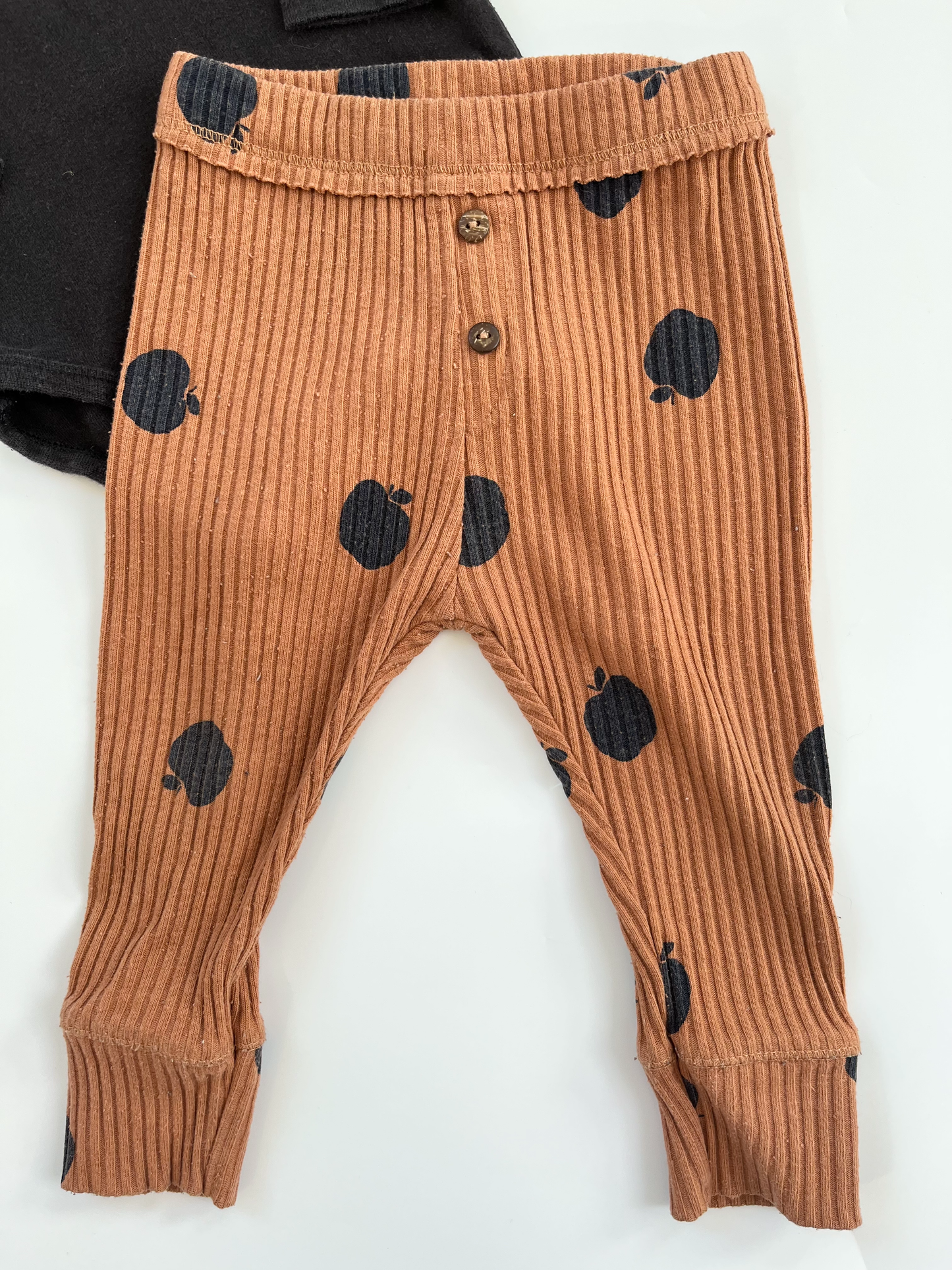 ZARA Leggings & H&M Onesie 6-12m