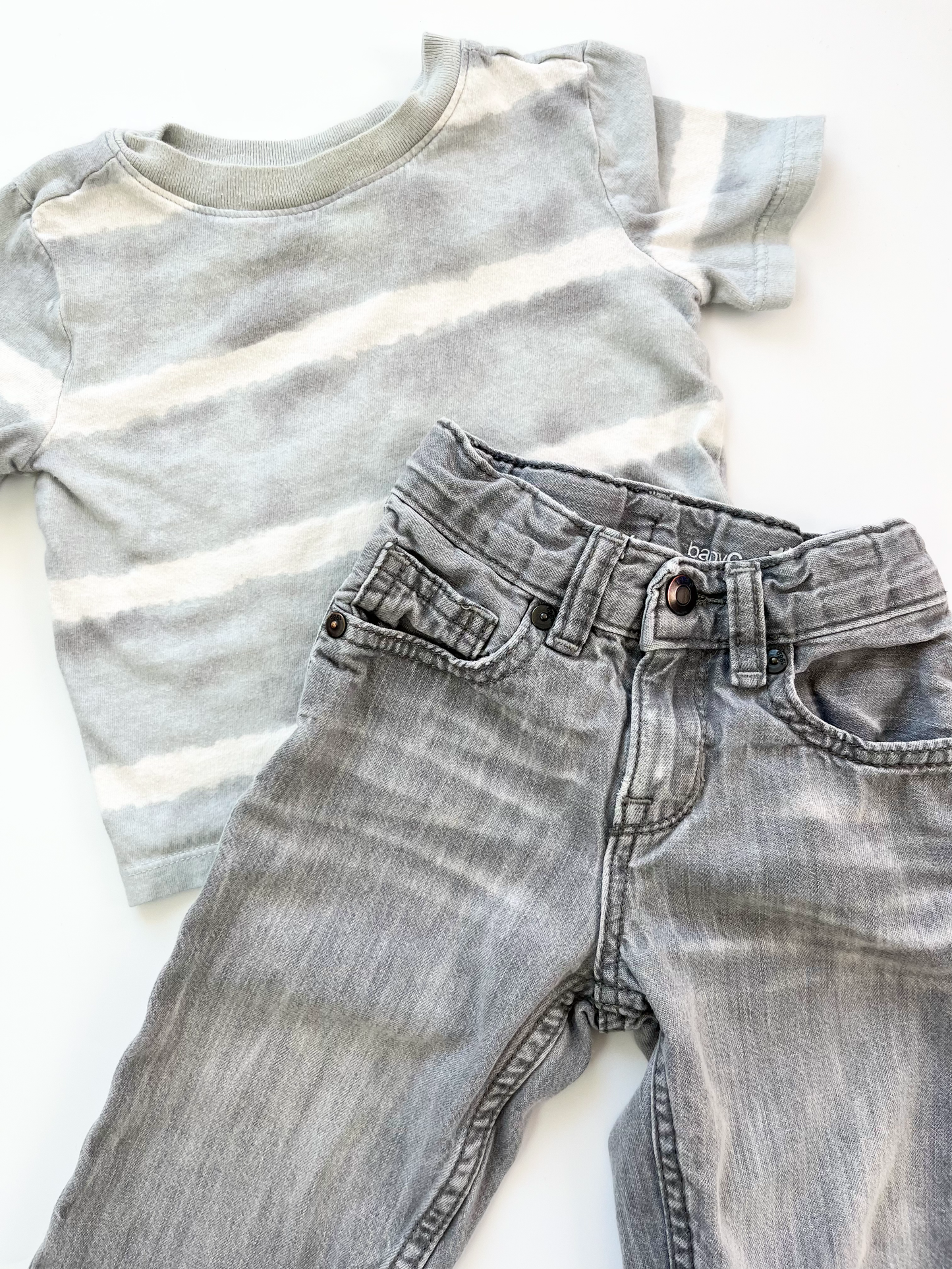 Old Navy T-Shirt & Gap Jeans 12-18m