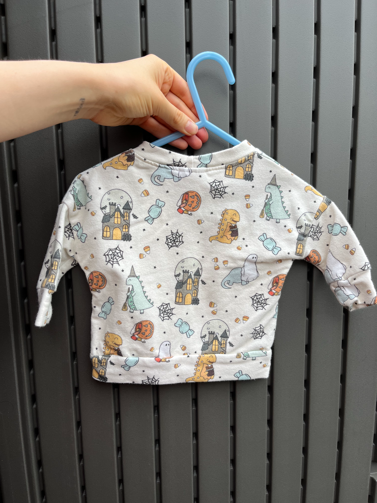 Dear Aspen Halloween Dinosaur Sweater 3-6m