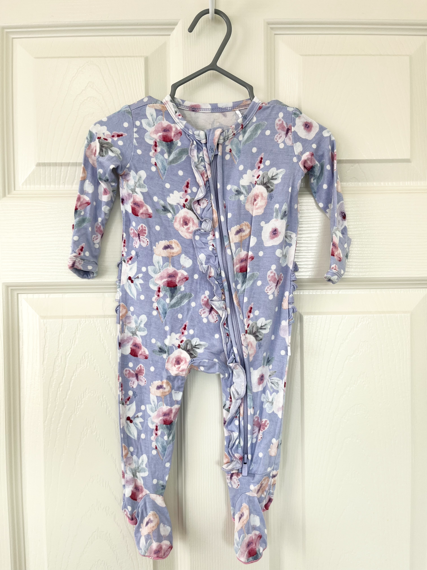 Posh Peanut Bamboo Footed Ruffle Sleeper 0-3m