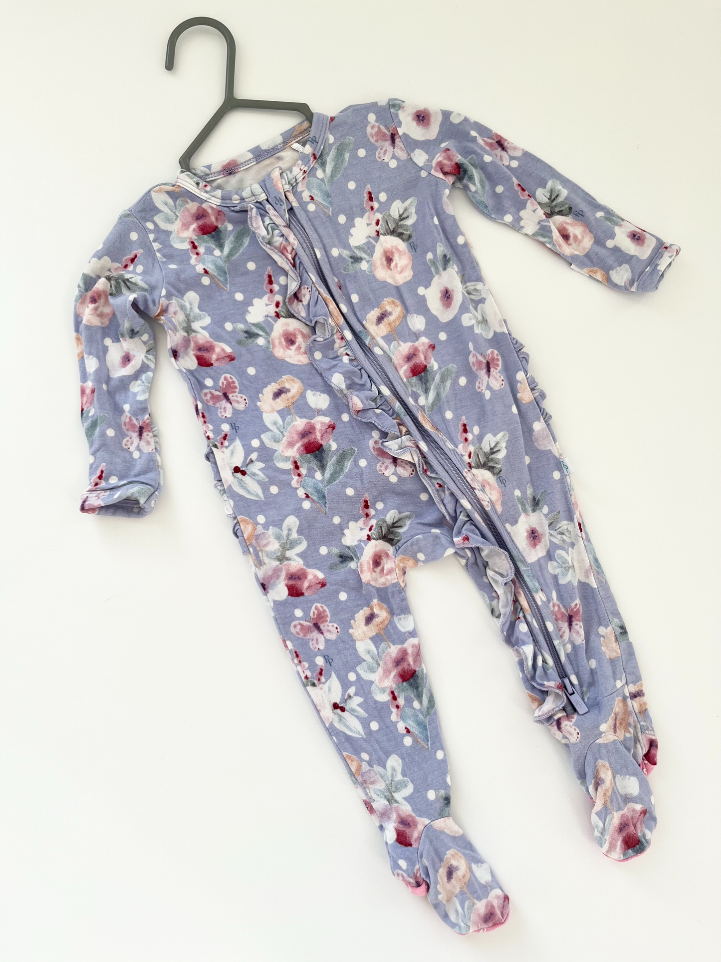 Posh Peanut Bamboo Footed Ruffle Sleeper 0-3m