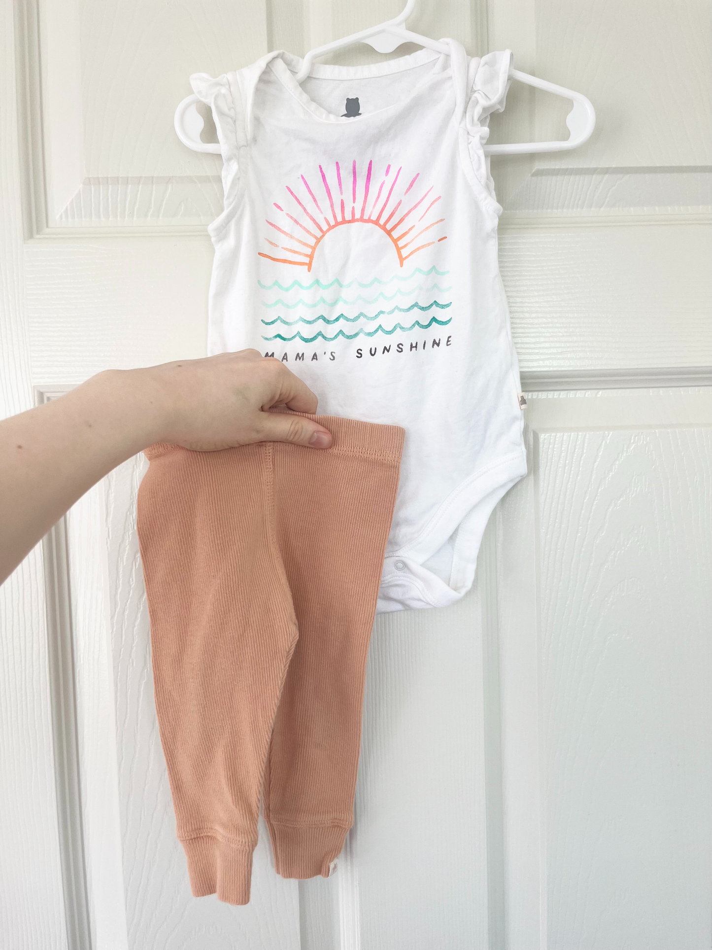 GAP Onesie & ZARA Leggings 6-12m