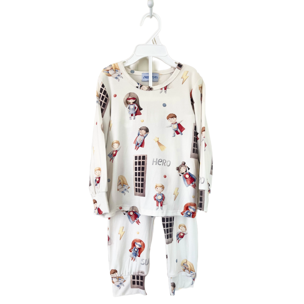 Children's bamboo long-sleeve shirt & pants pajama outfit with superhero pattern