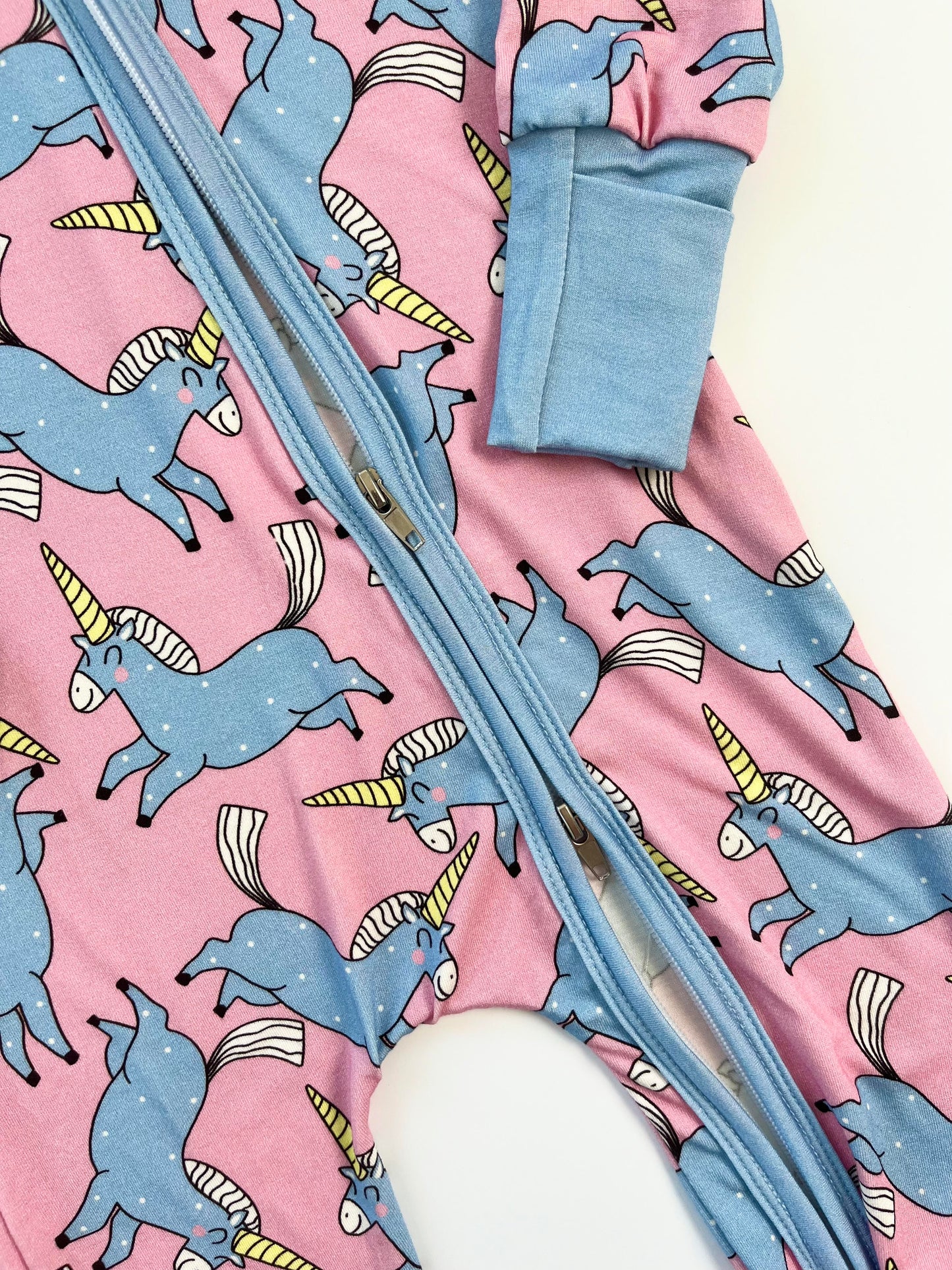 Bubblegum Unicorn Zippy - Old Style Zipper Cover