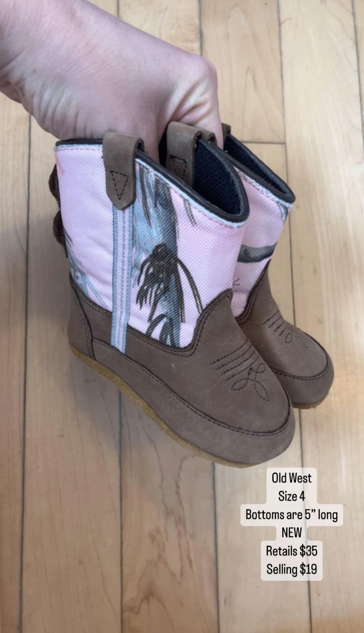 Old West Cowboy Boots - Size 4