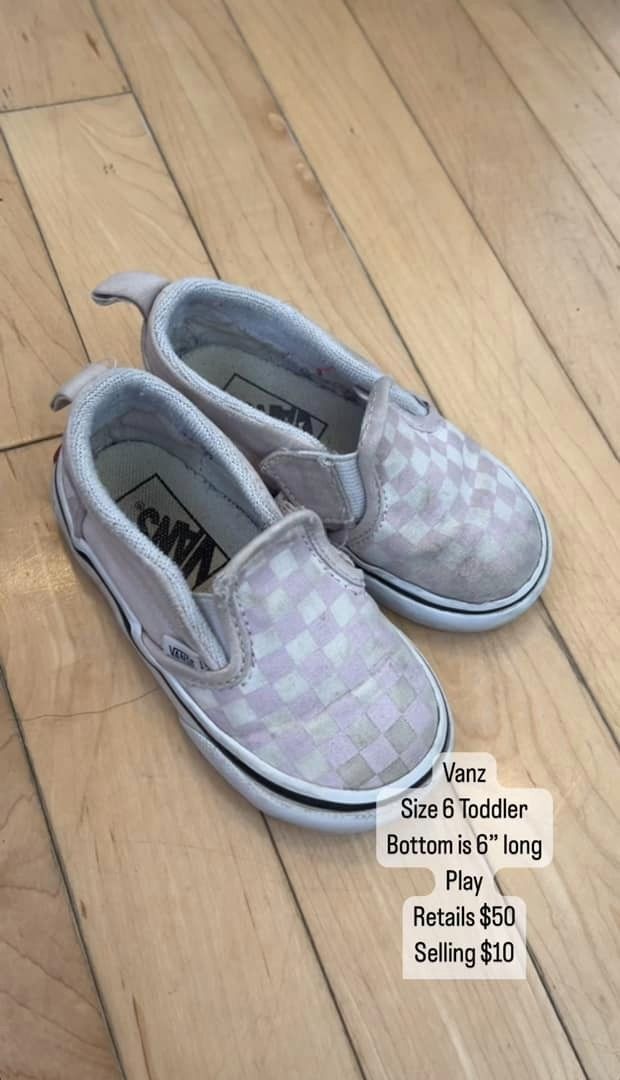 Vans - Size 6