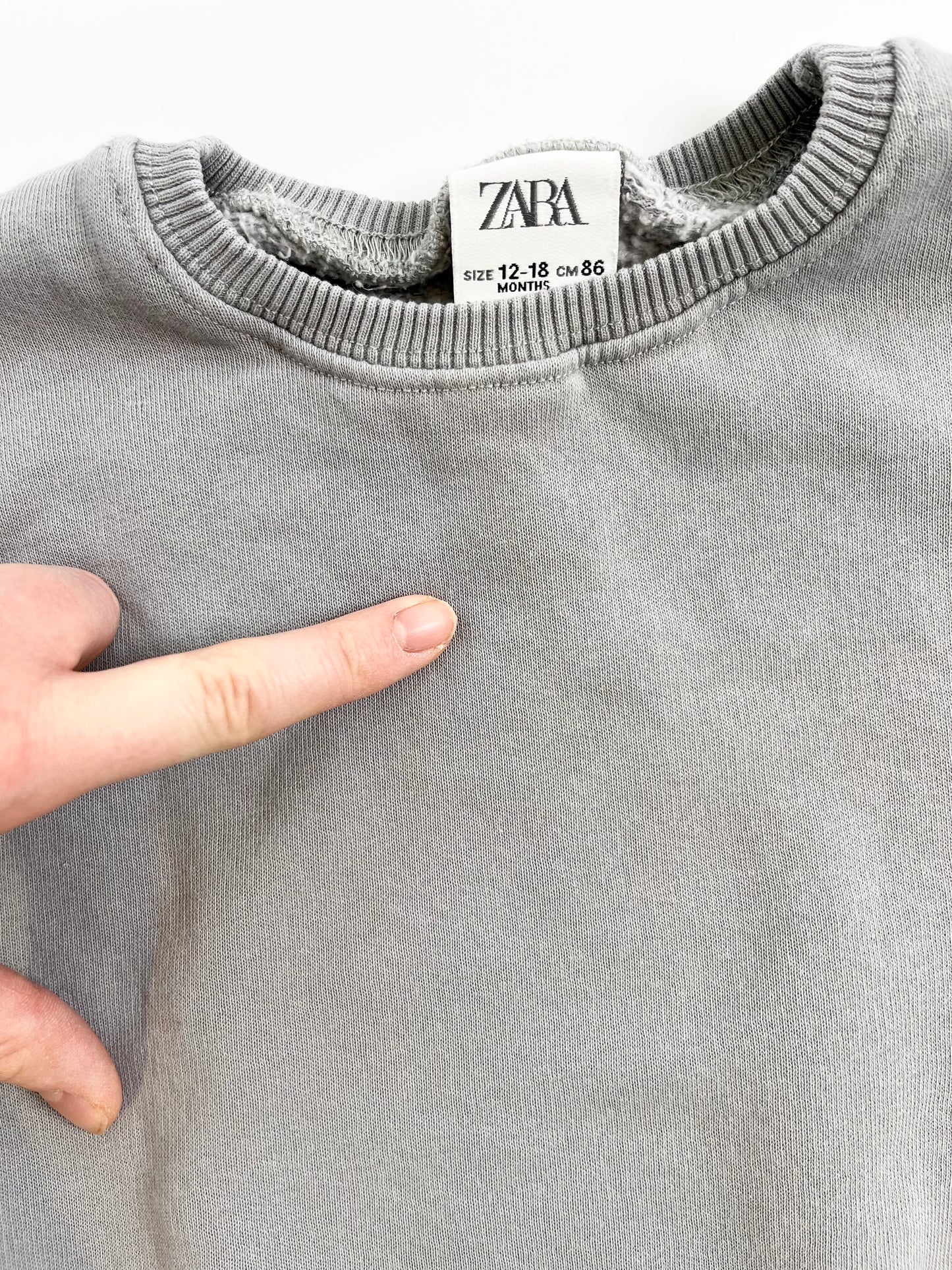 ZARA Ruffled Crewneck Sweater 12-18m