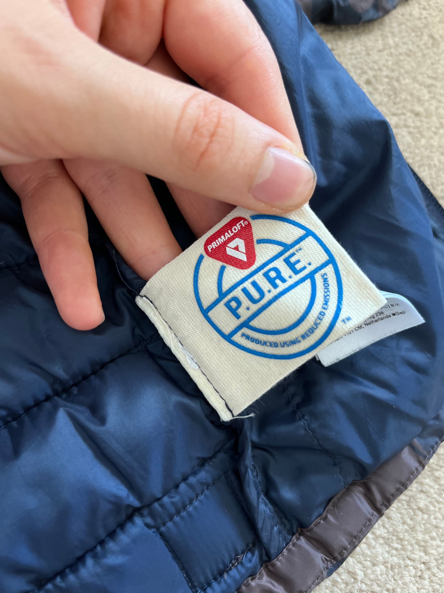 Gap x Disney Mickey Puffer Jacket 2yrs