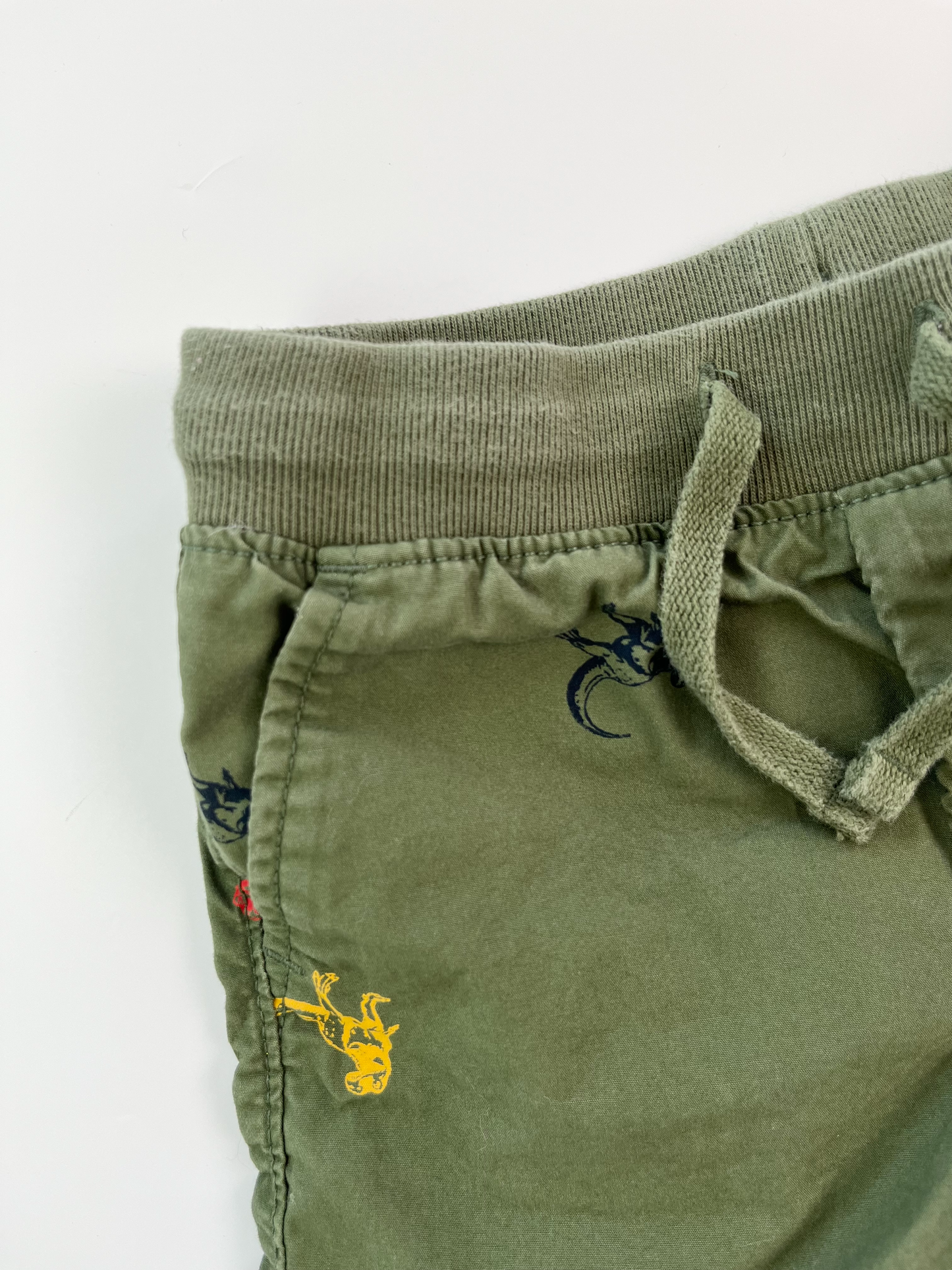 GAP Dino Shorts 3T
