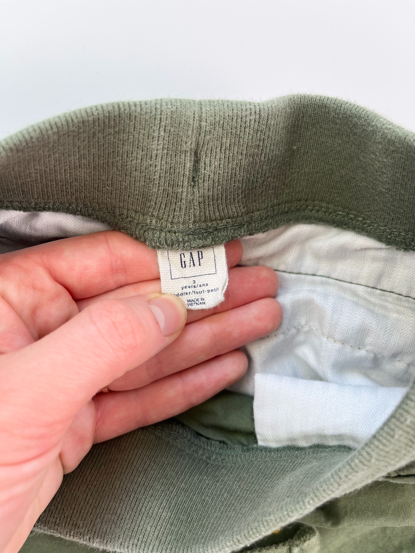 GAP Dino Shorts 3T