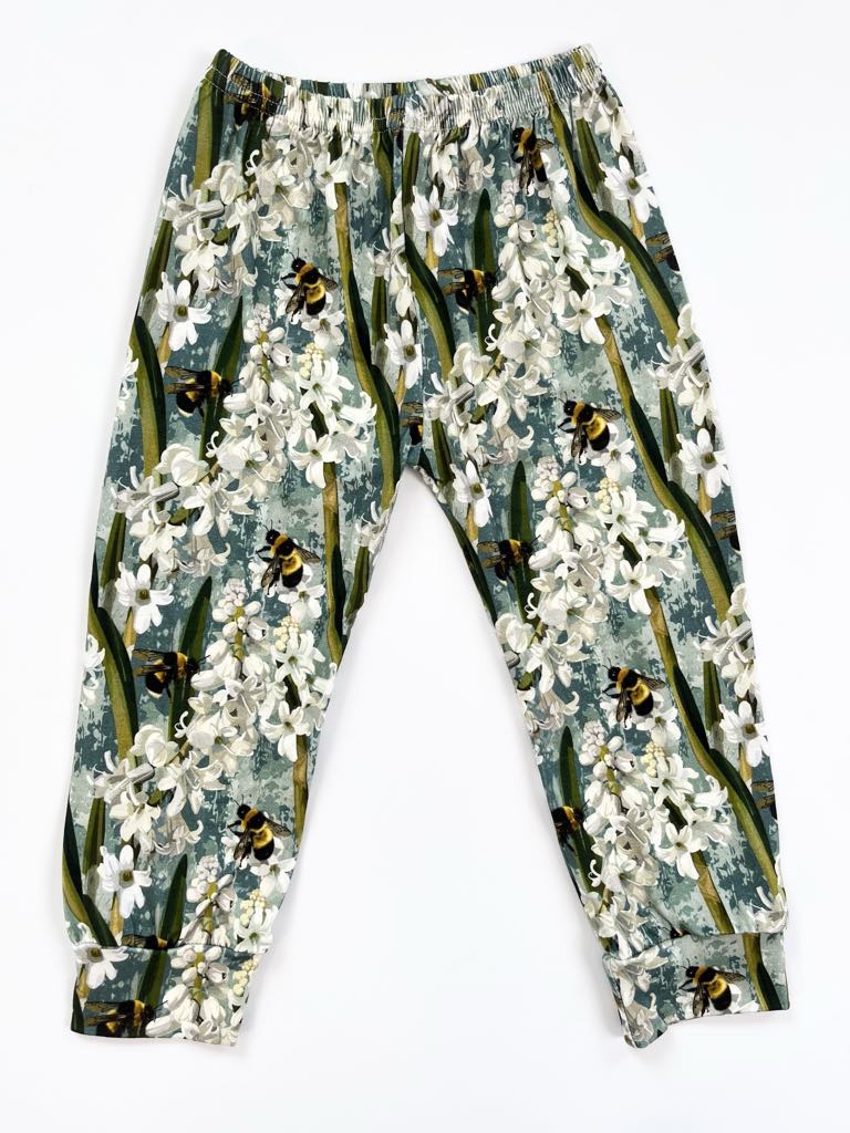 Hyacinth Bees Two-Piece Set