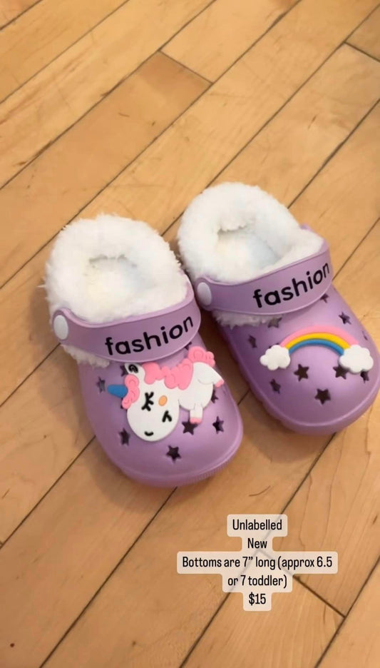 Clogs - Size 7