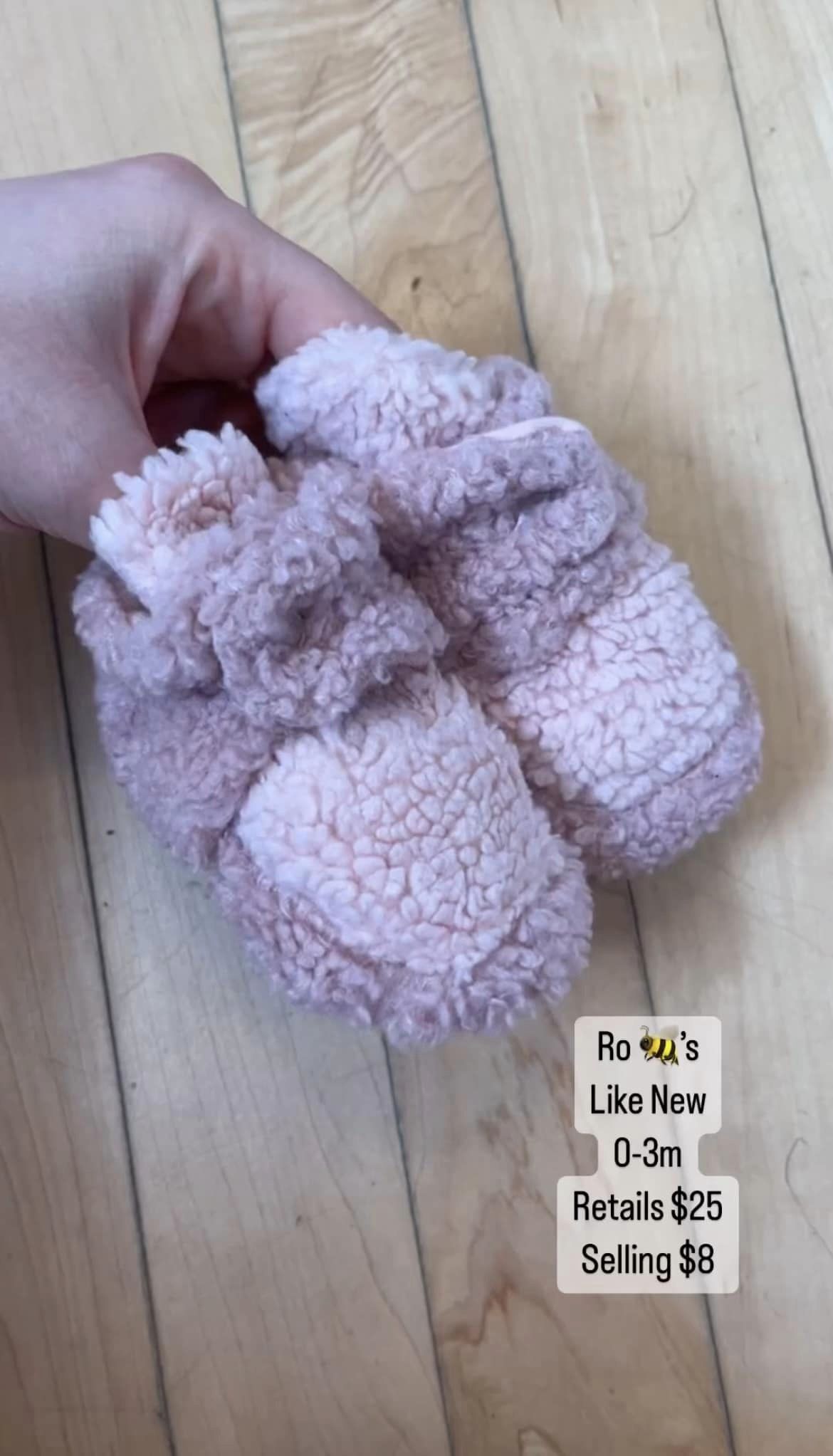 Robeez Slippers - 0-3 Months