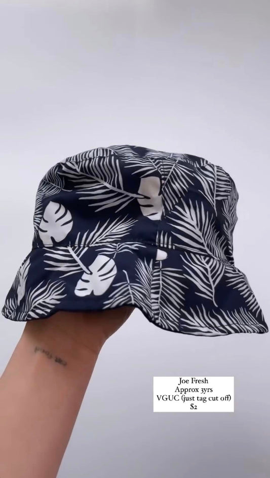 Joe Fresh Hat 3T