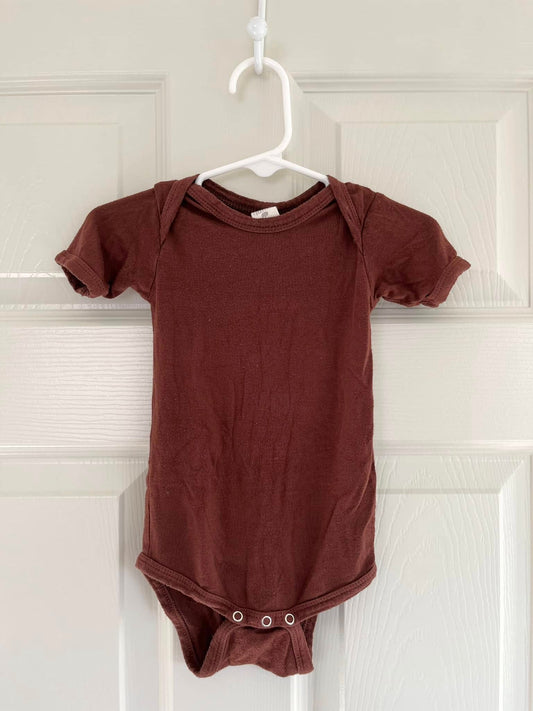 Kate Quinn Bamboo Onesie 6-12m
