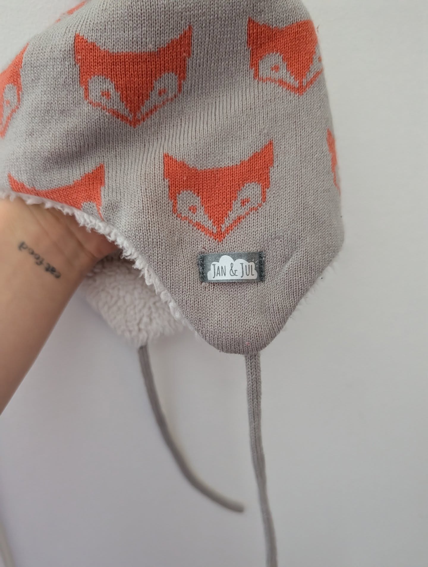Jan & Jul Fox Pom Pom Beige/Grey Touque 3-9m