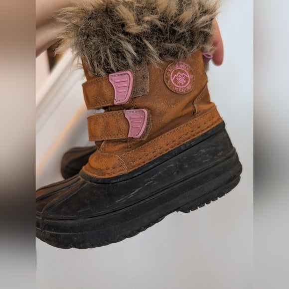 Joe Fresh Kids' Tan and Black Boots with Pink Accents | 9 Toddler