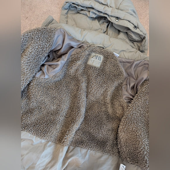 ZARA Kids Tan Hooded Puffer Jacket 4-6T