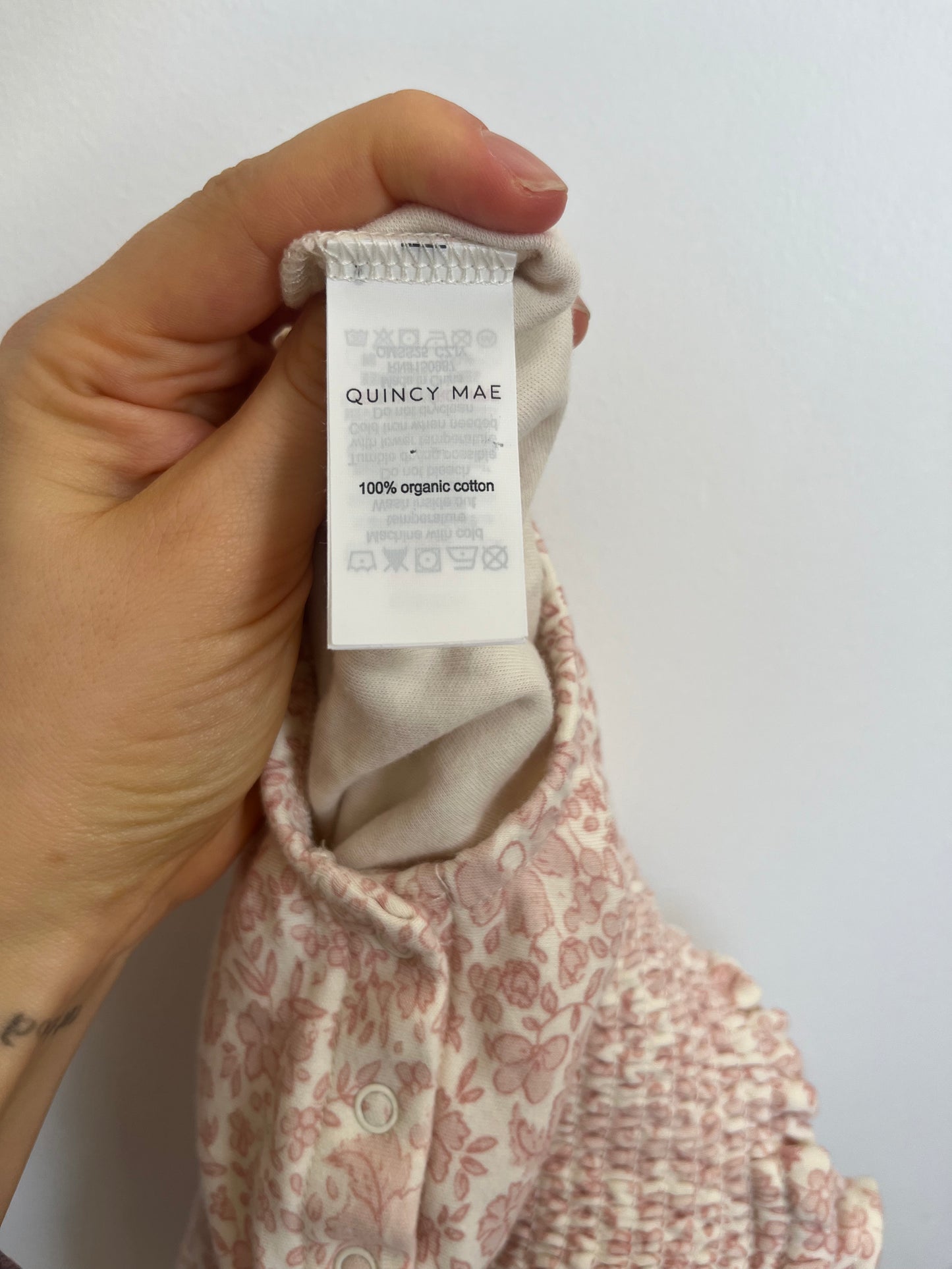 Quincy Mae Floral Romper 6-12m