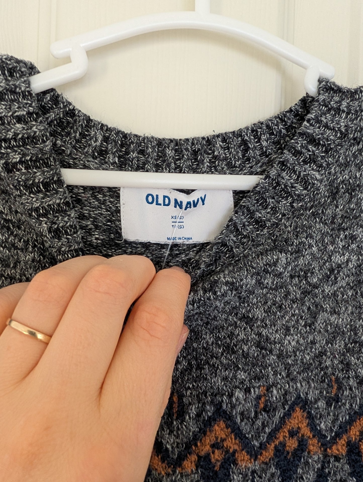 Old Navy Knit Sweater - Size 5