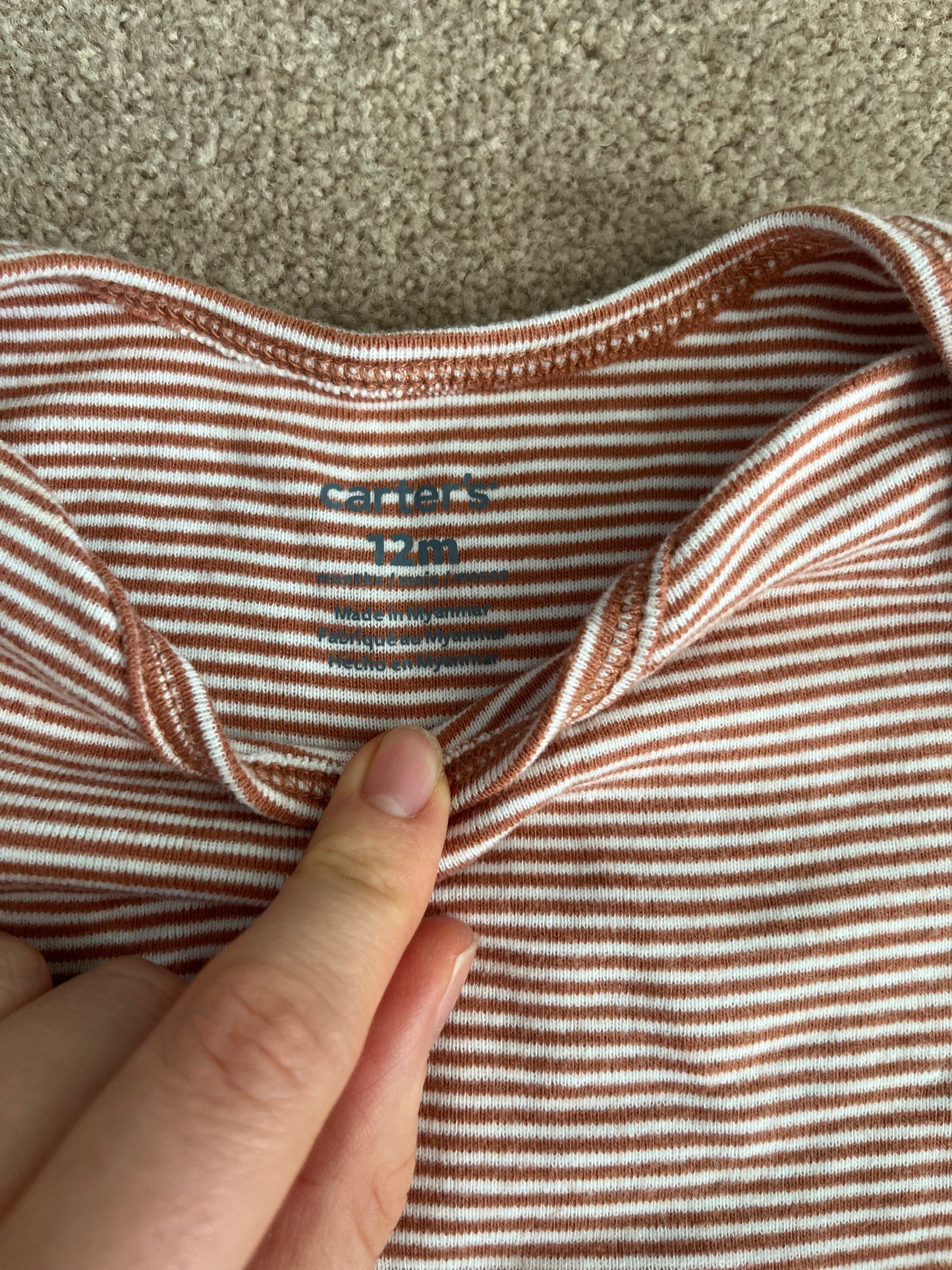 Kate Quinn Elf Hat, Carters Bodysuit, Newbies Overalls 6-12m