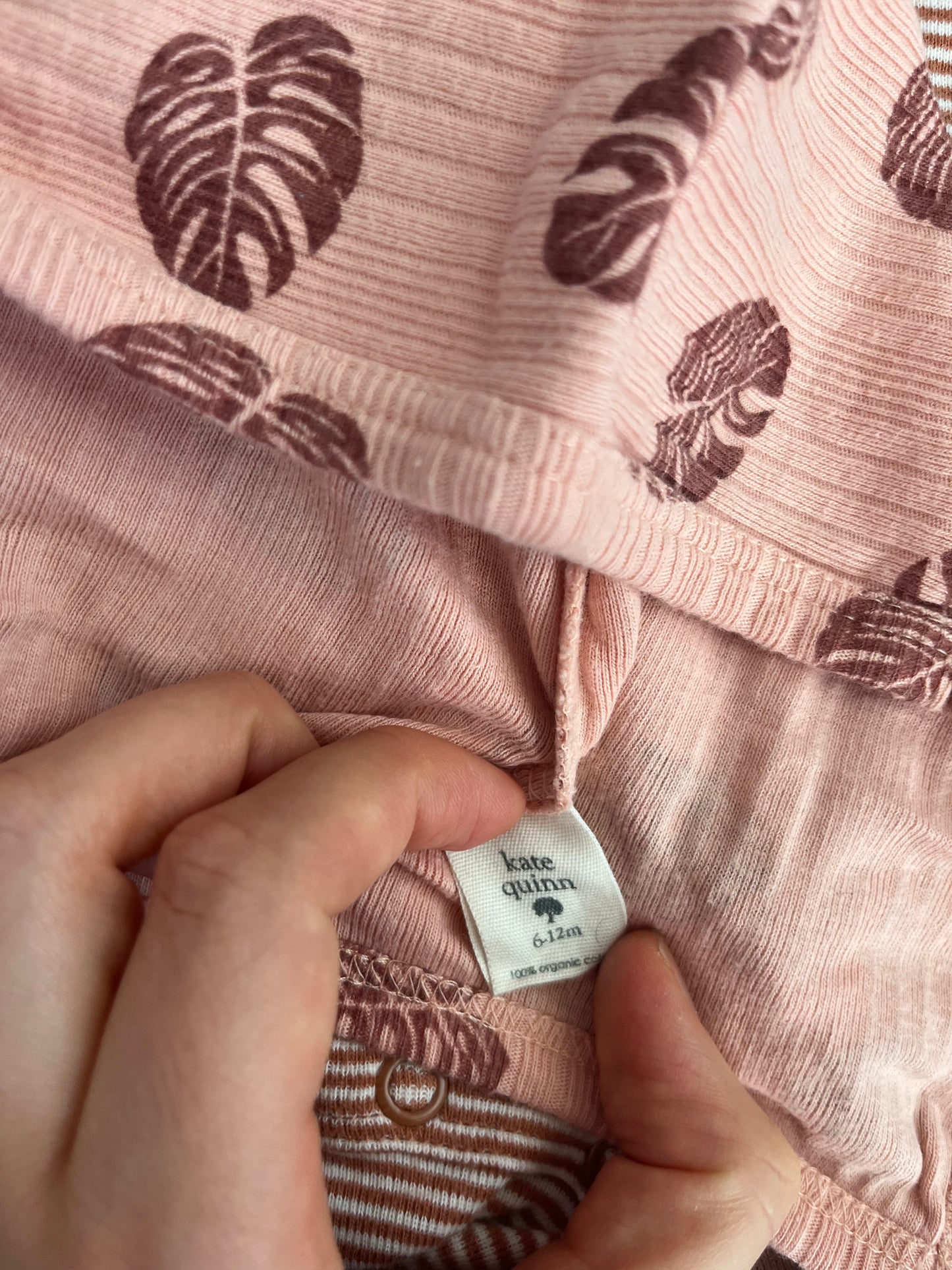 Kate Quinn Elf Hat, Carters Bodysuit, Newbies Overalls 6-12m