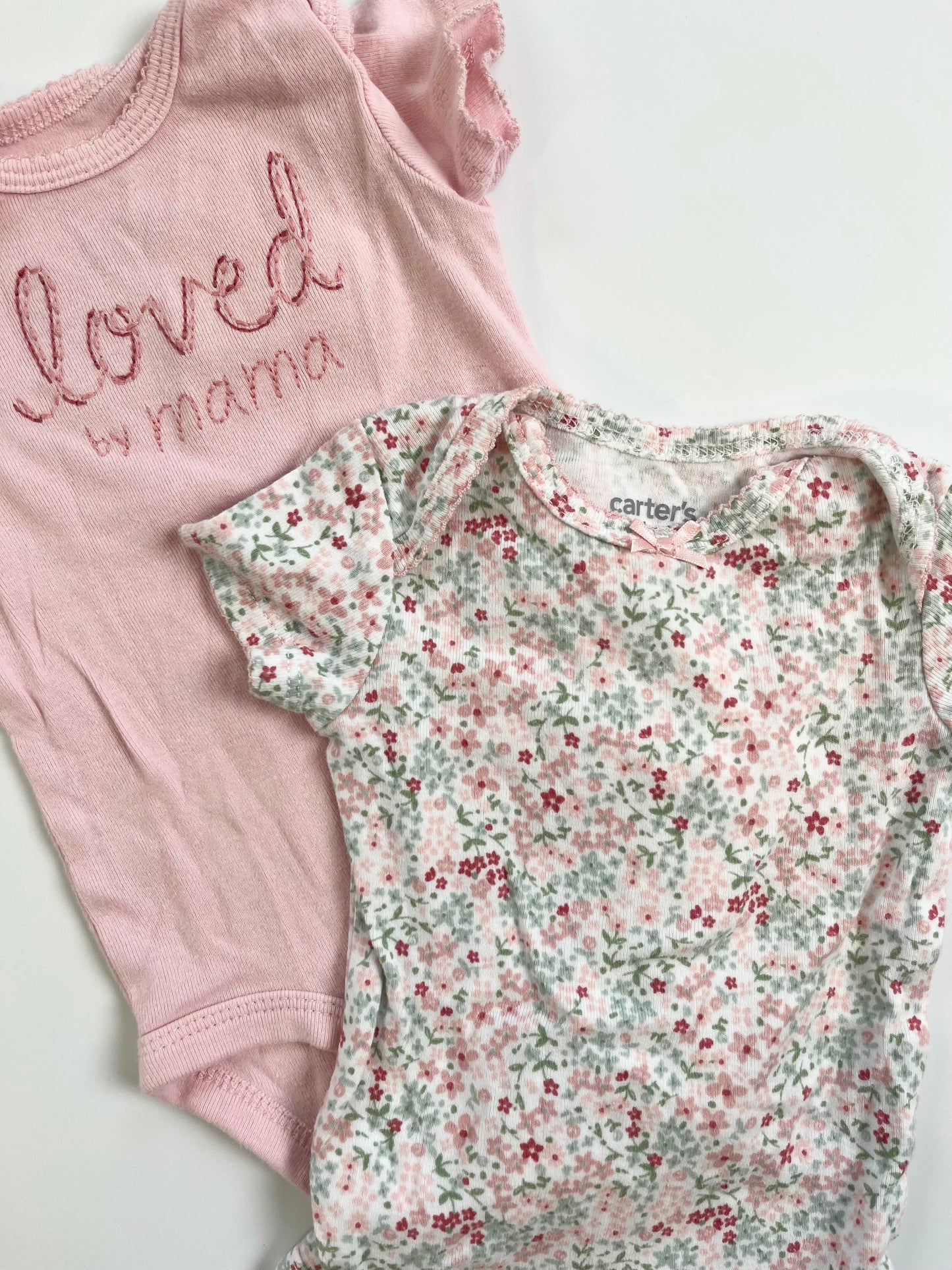 Carters Onesies x2 0-3m